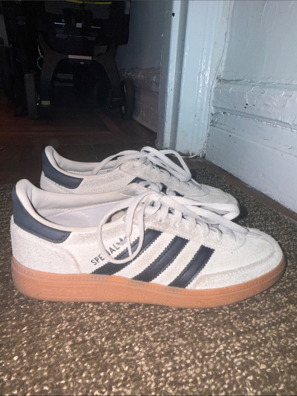 Adidas Spezial Sneakers Size Womens US 6